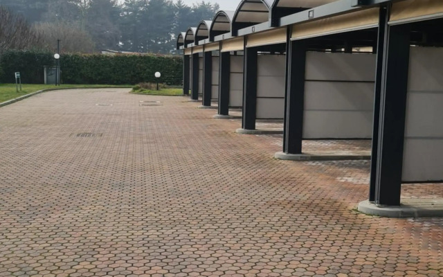 Raya Hotel Motel