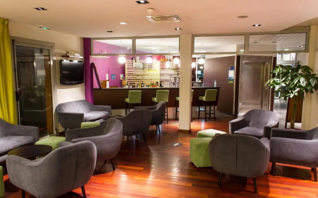 Ibis Styles Bethune Bruay Hotel
