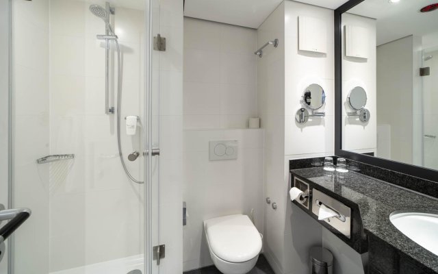 Holiday Inn Berlin Airport - Conference Centre by IHG