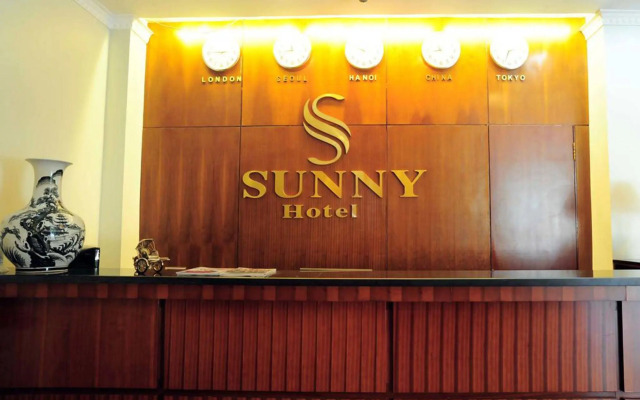 Sunny Hotel 2