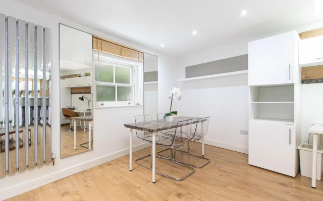 Skyvillion One Bedroom Apartment by London King's Cross