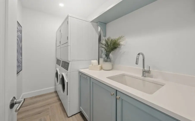 Maritime Manor in Siesta Key