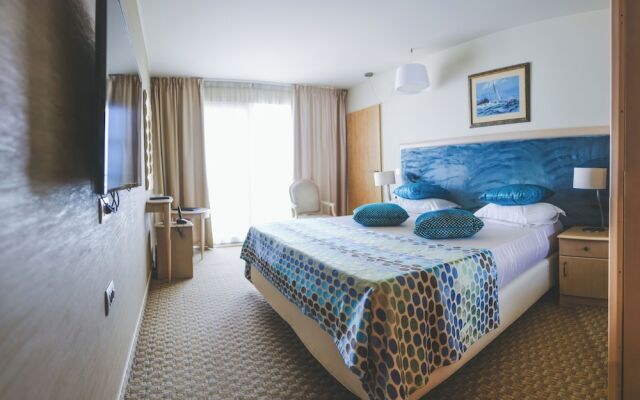 Carmen International Hotel
