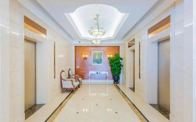 Hotel Paris Pan-Island