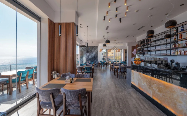 Litan Hotel