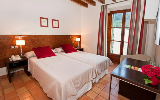 Hotel y Apartamentos DES PUIG
