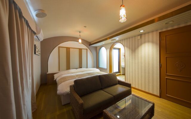 Hotel Lotus Sakai - Adults Only