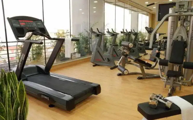 Golden Tulip Suites - Dubai - Hotel in ดูไบ - Photo 2