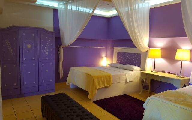 The golden brown luxury guesthouse