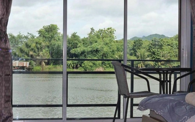 Golden Dragon Resort