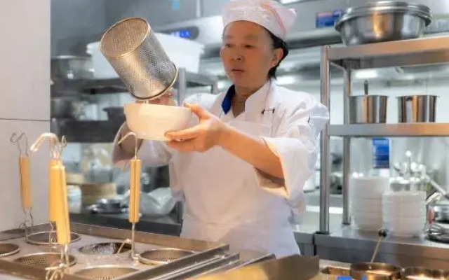 Lavande Hotel (Bomi)