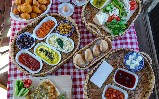 Bi̇ber Evi̇