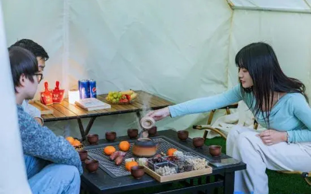 Zhuman ZELIN·Pool Holiday Meishu (Anji Yunshang Grassland Store)