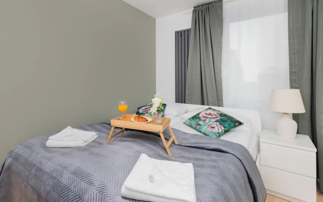 Apartment Gdańsk With Balcony by Renters