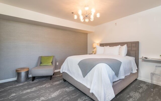 The Greens Hotel - Del Paso Blvd