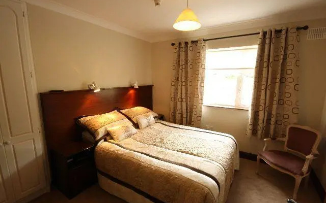 Ashbrook House Bed & Breakfast