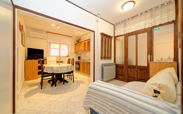 Mar- 150 m From sea - A1