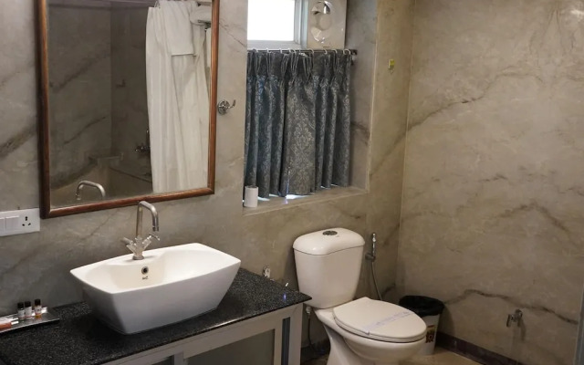 Village Machaan Resort