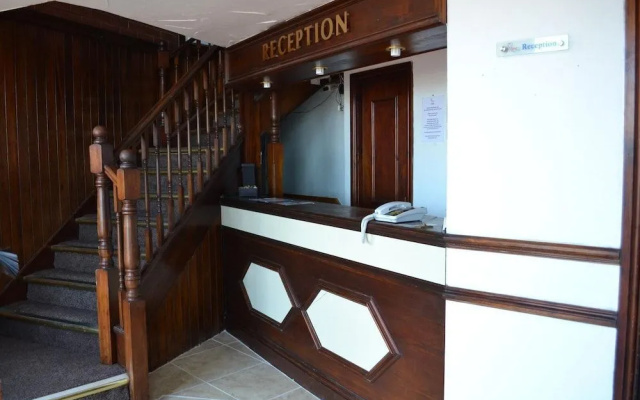 Jini Hotel