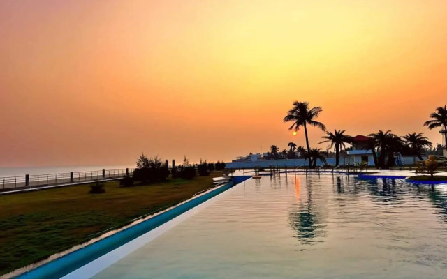 Luxury Banyan Tree Resort