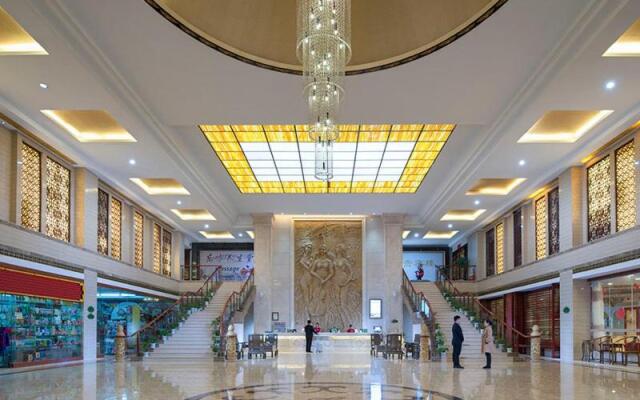 Vienna International Hotel（Guangxi Guilin Yangsuo West Street and Ten-mile Gallery）