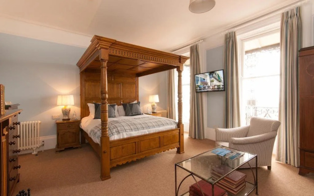 The Royal Harbour Hotel