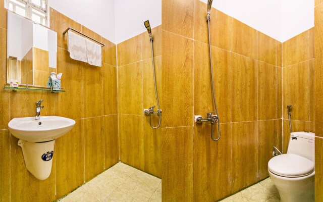 Thao Van Hotel by OYO Rooms