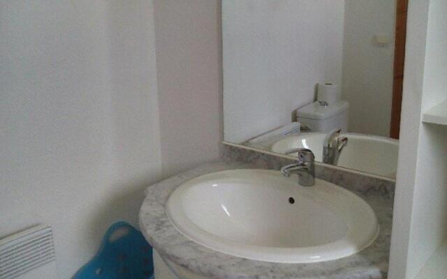 Maison Salavas, 4 Pièces, 8 Personnes - Fr-1-382-116