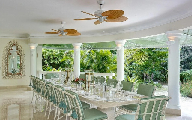 Sunny Vacation Villa 71