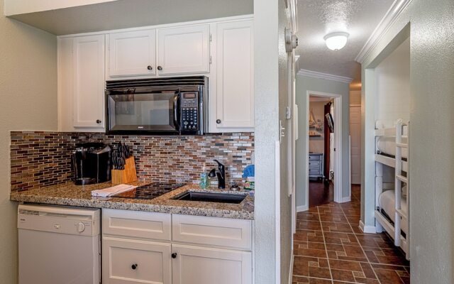 The Victorian by 3rd Coast Getaways