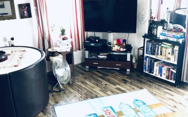 Stunning Cabin for Hire! Home From Home..