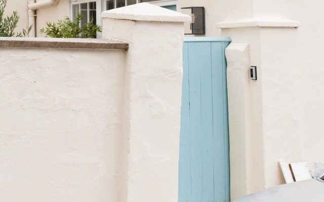 21 Montpellier Terrace