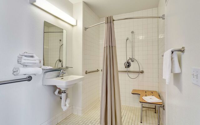 Motel 6 – Santa Rosa, CA - South