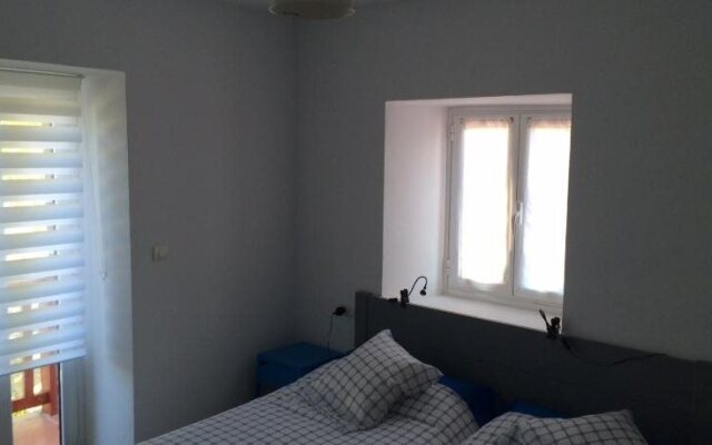 Hostal Auzoa