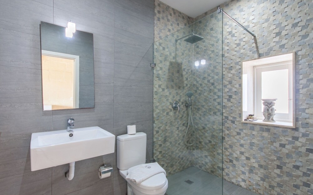 Twilight Gozitan Farmhouse With Pool