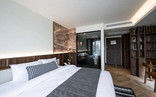 We Hotel Riverfront