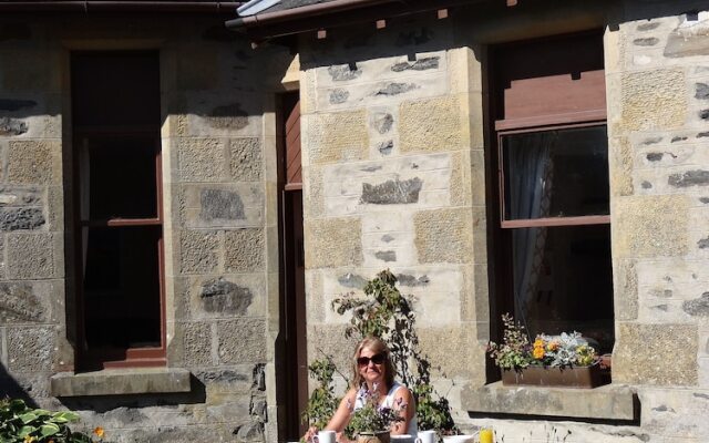 Shetland Cottage