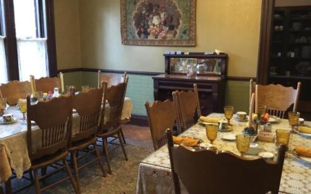 Amherst Inn