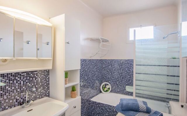 Apartment LAmiral Cagnes-sur-Mer 14780