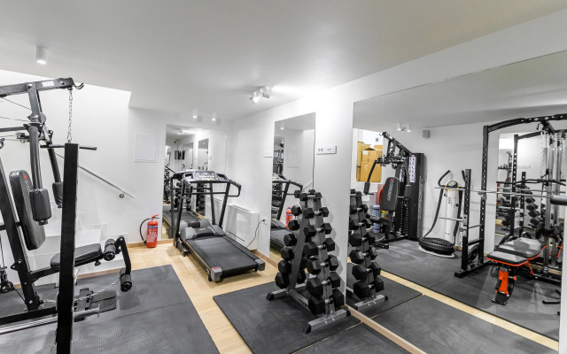 GM Luxury Suites & Spa