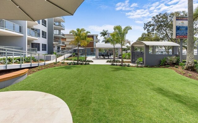 Riverdance Apt 8