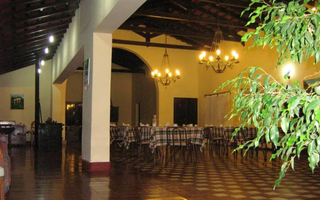 Hotel Colonial
