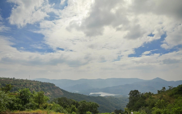 Backwater view Breeze Valley View Villa