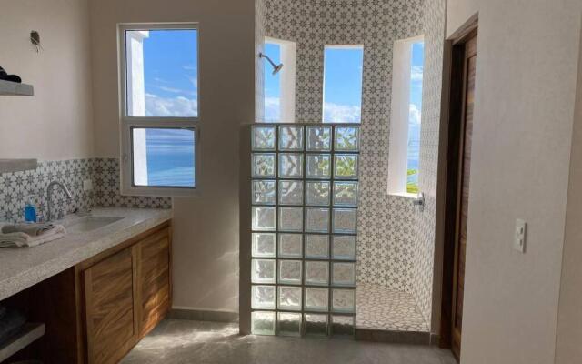 Casa Mañana Amazing Villa with Beachfront & Pool 4BR 4BA