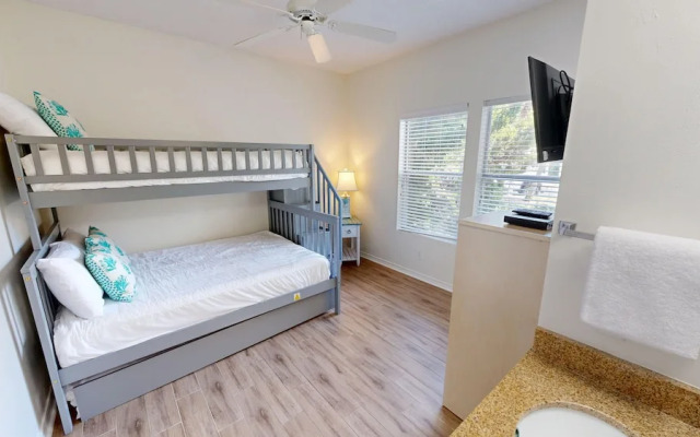 Sandpiper Cove 9141 3 Bedroom Condo by RedAwning