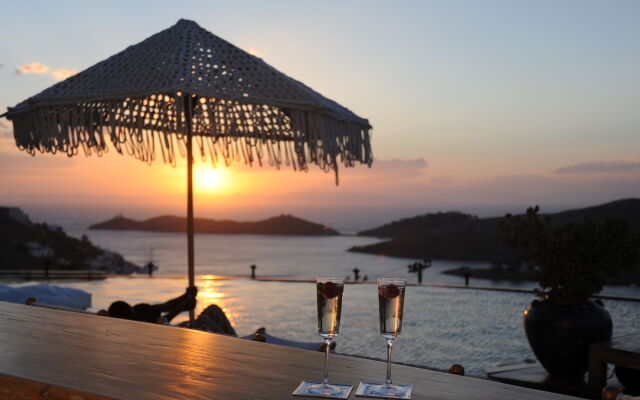 Aigis Suites