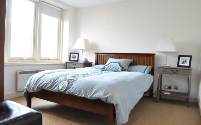 Fantastic Stylish 2 Bed Next to Borough Station