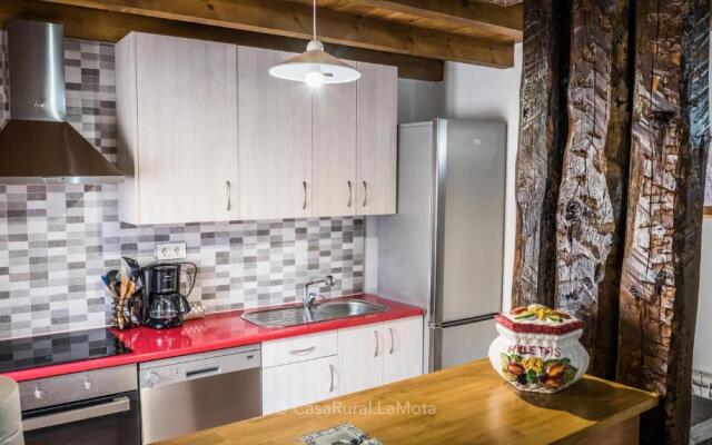 Casa Rural "La Mota"