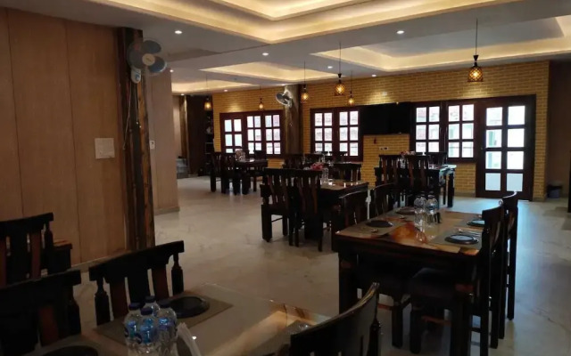 Hotel RS Inn