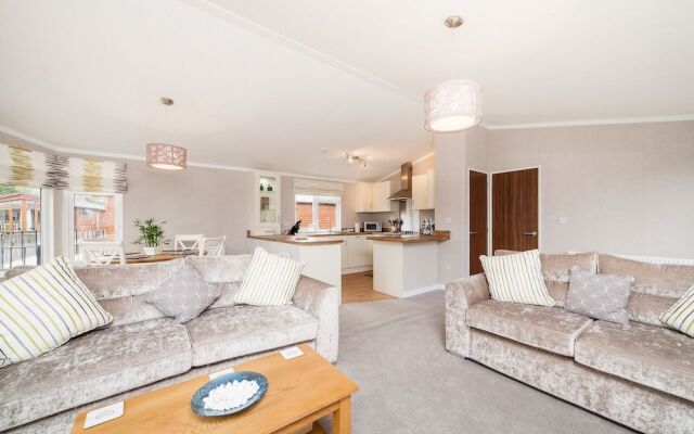 Thistle Lodge